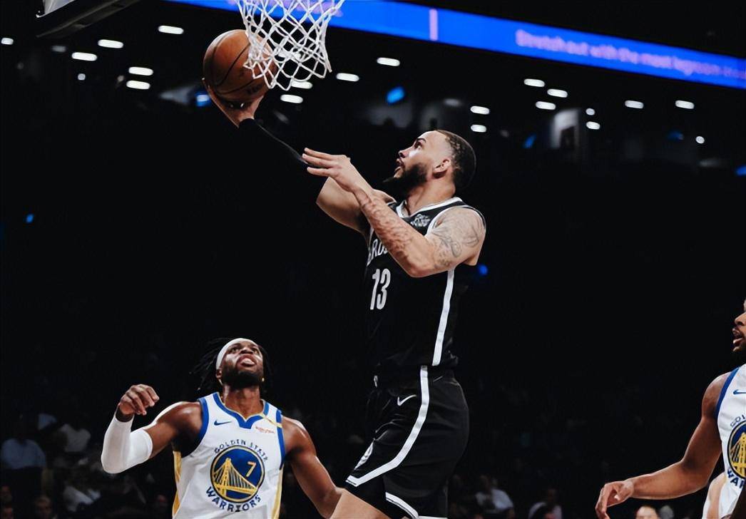 勇士逆转篮网，库里砍下31分