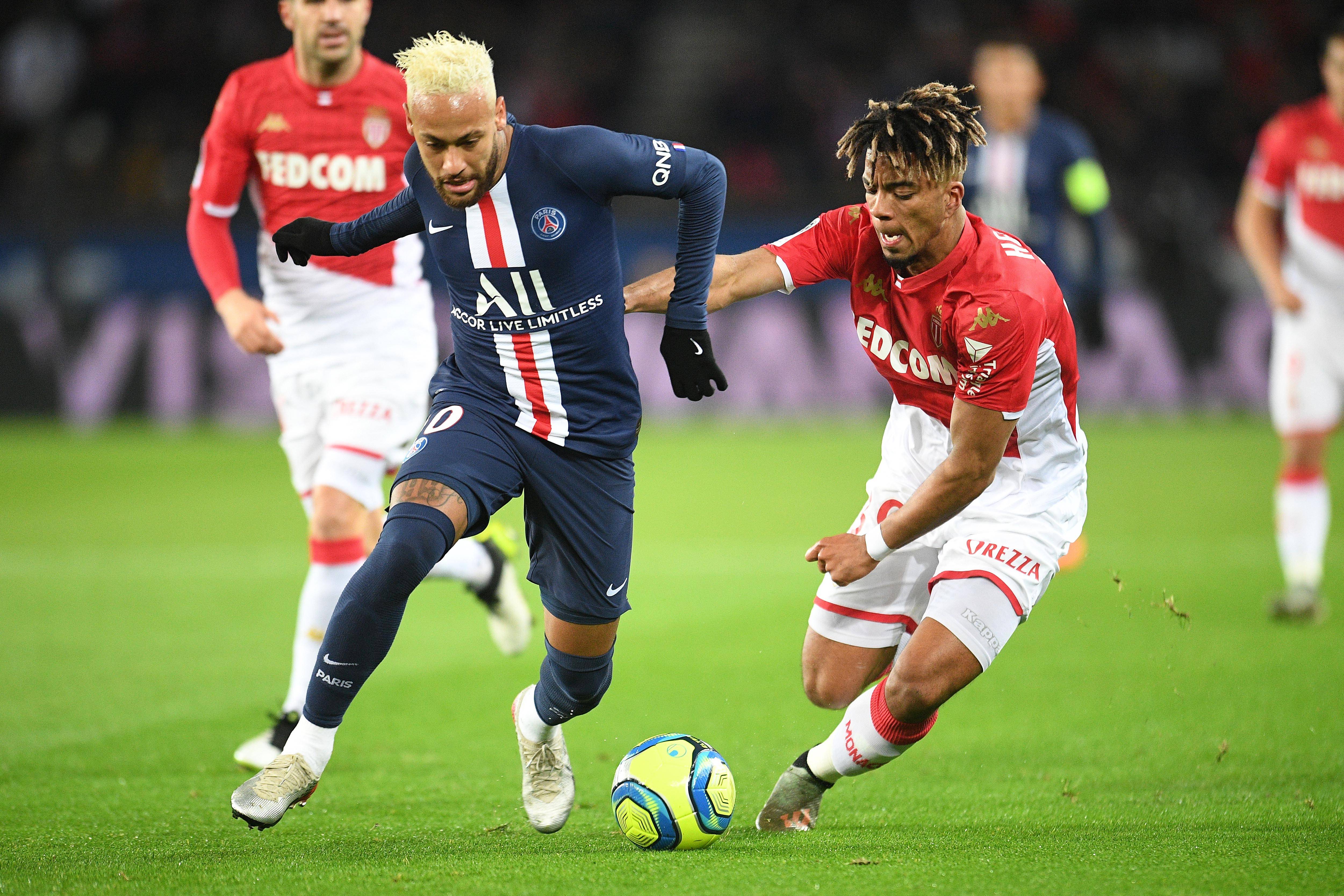 乐鱼app-关于球员伤愈复出，重返赛场再战重拾昔日荣耀的信息